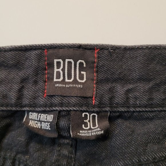 Urban Outfitters Black Girlfriend High rise Jean shorts - Picture 3 of 4